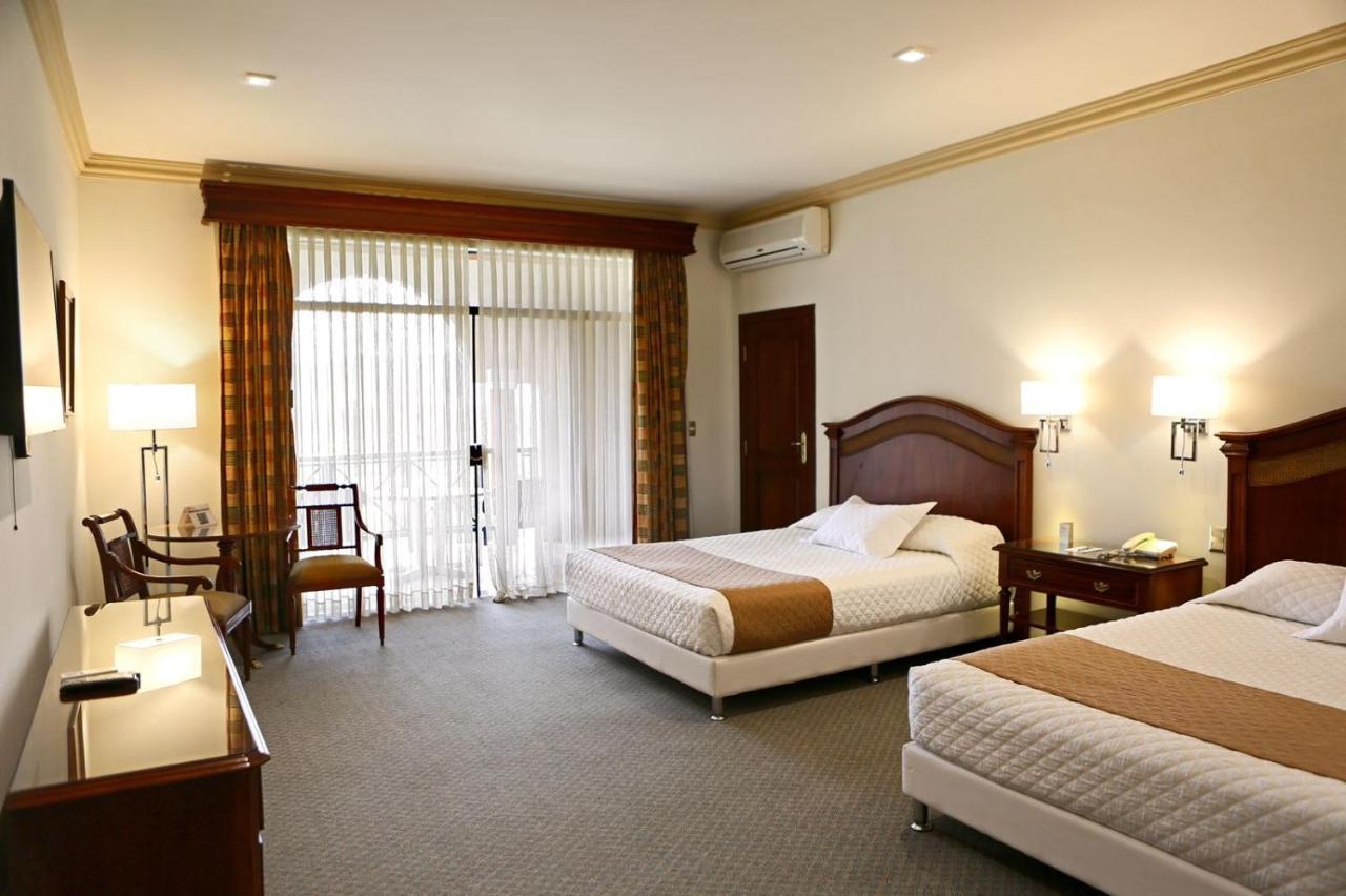 Hotel Los Parrales Тариха Екстериор снимка