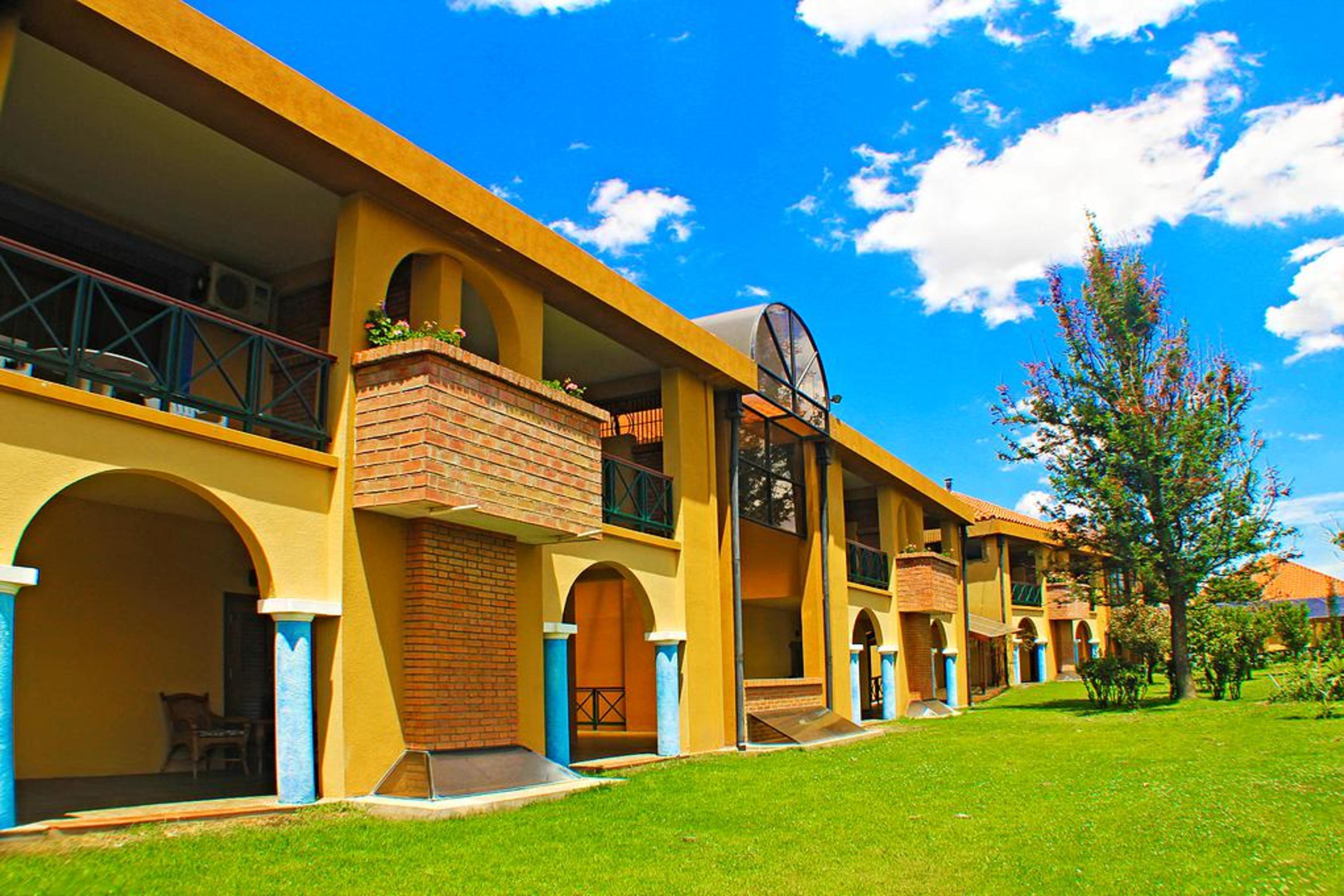 Hotel Los Parrales Тариха Екстериор снимка